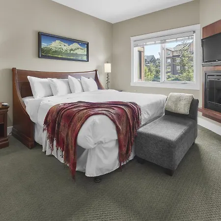 Sunset Ridge - Luxurious Corner Condo - Spectacular Mt Views With Open Pool! Canmore Exterior photo