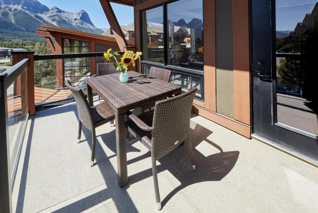 Sunset Ridge - Luxurious Corner - Spectacular Mt Views With Open Pool! *